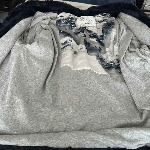 TINY EDITIONS for Anthropologie Equinox Dark Blue Faux Fur Jacket, Size Small - Picture 11 of 16